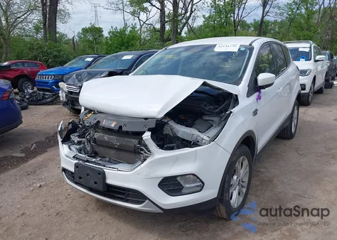 2017 Ford Escape Se from USA, damaged, VIN 1FMCU9GD7HUC11968